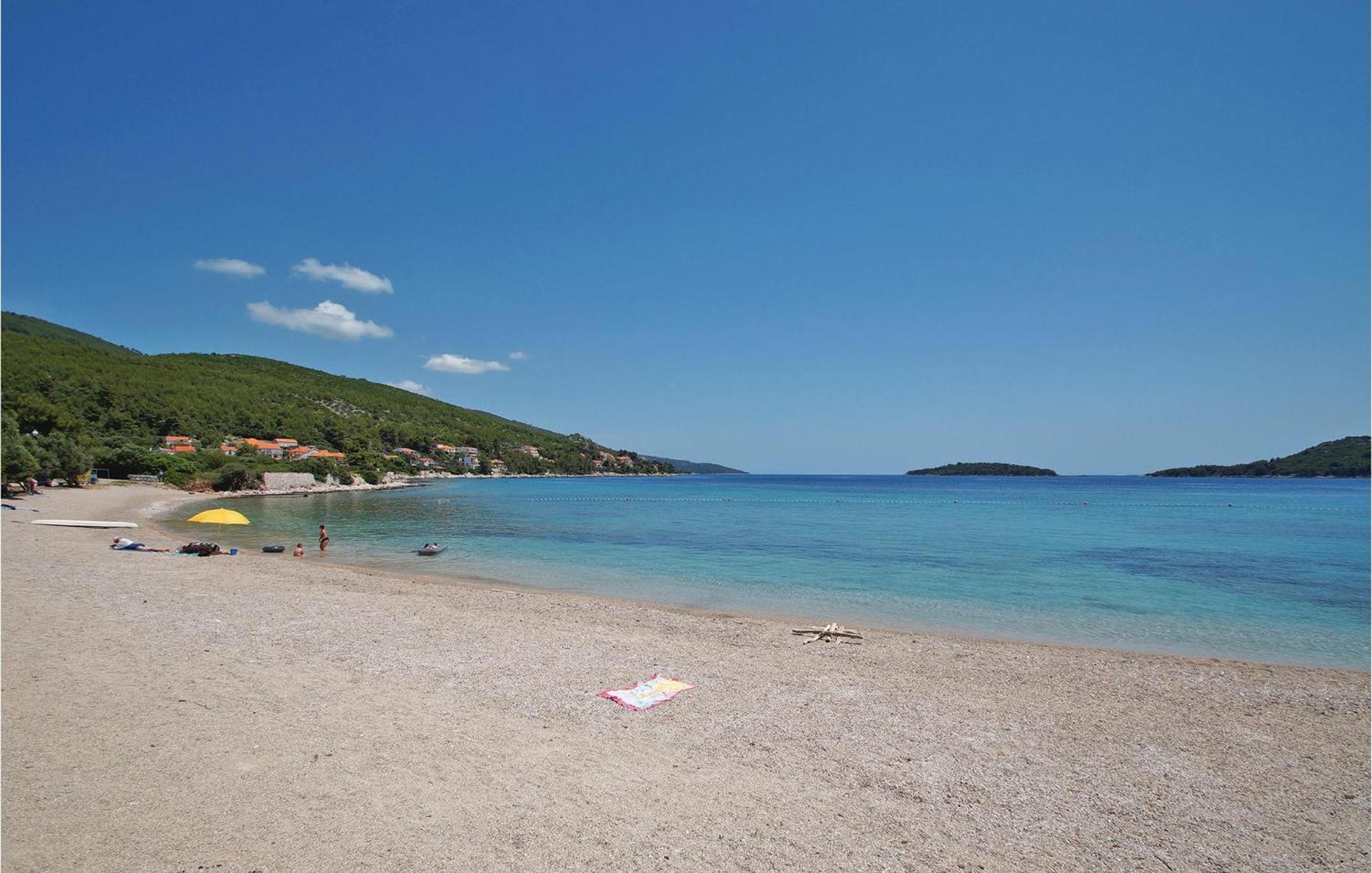 Beautiful Apartment In Prizba With Wifi Dış mekan fotoğraf